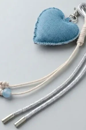 Charm Cordon Cœur – Bijou pour Téléphone Réduction